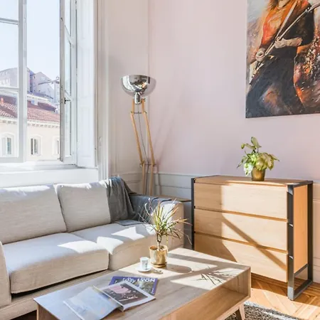 Le Royale Haussman Junior - Louis Pradel - Netflix Apartamento *