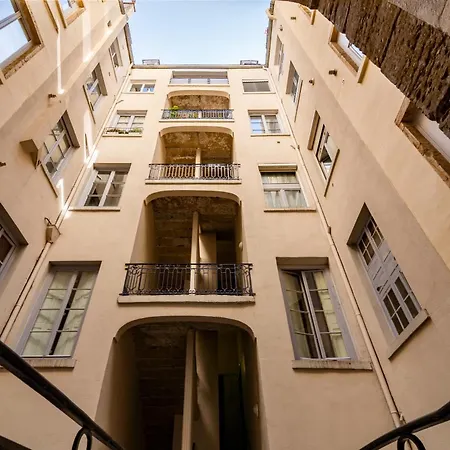 Le Royale Haussman Junior - Louis Pradel - Netflix Lyon